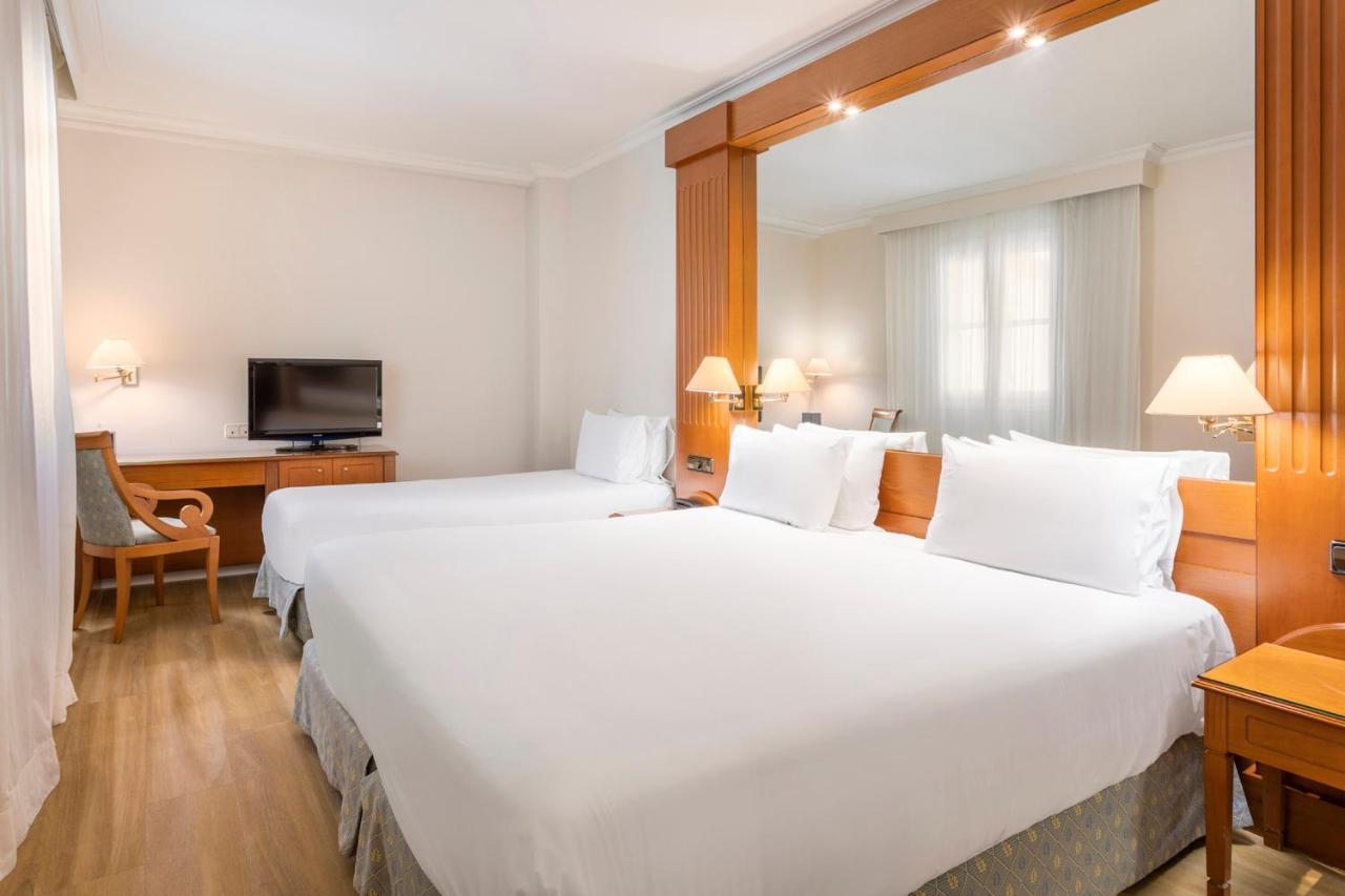 Hotel Exe Macarena 4*