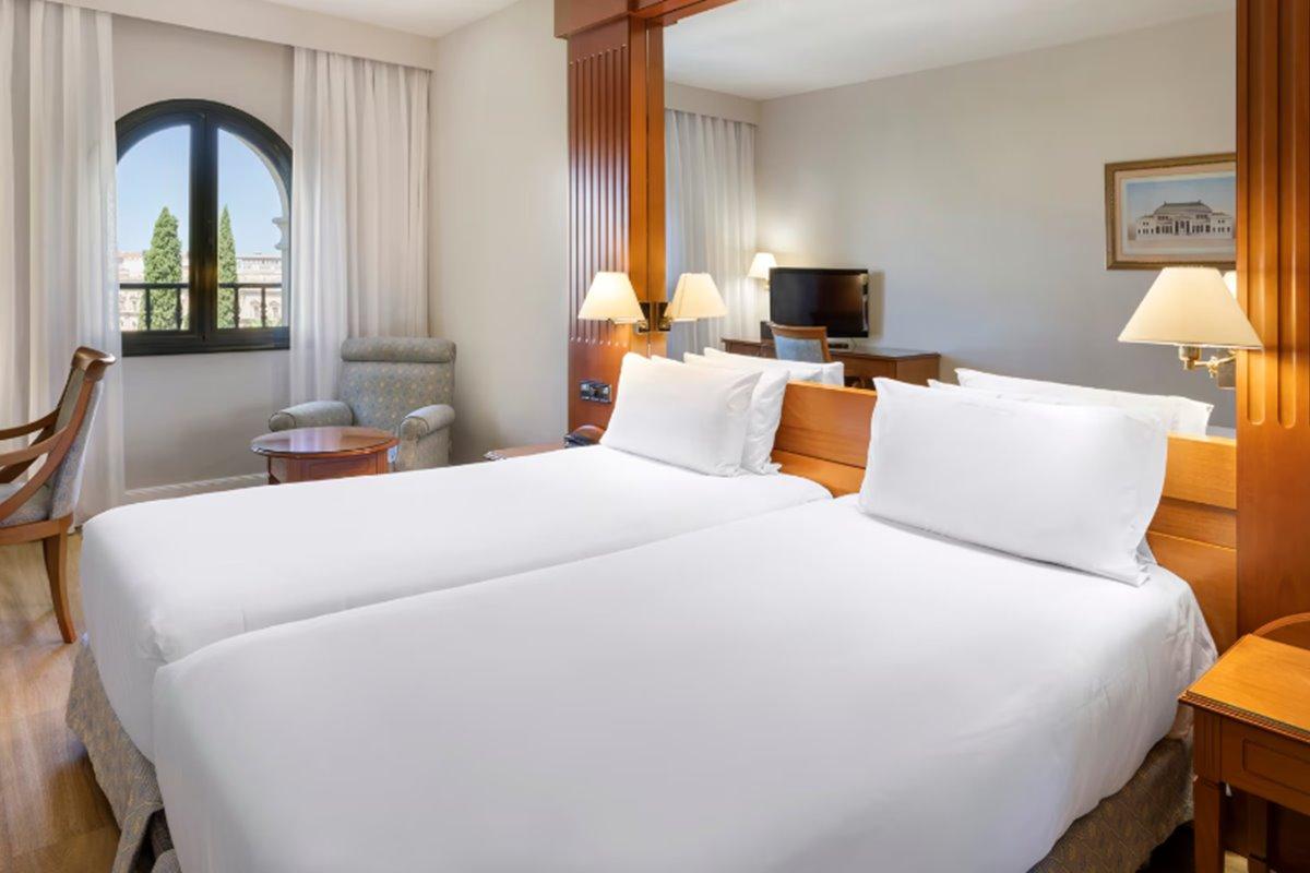 Exe Macarena Hotel