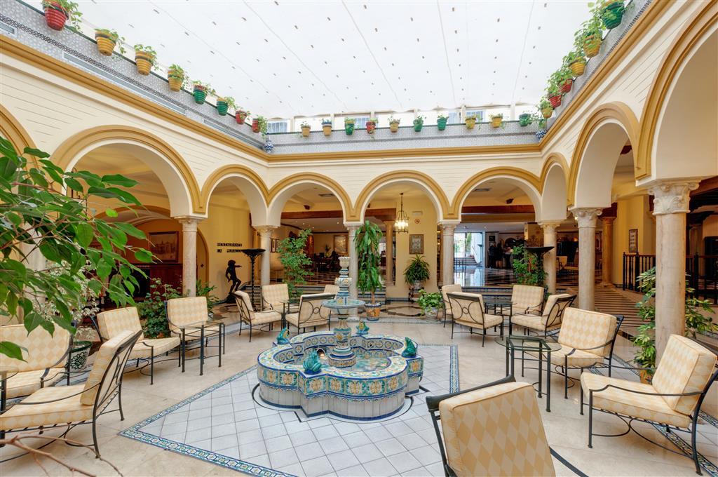 Exe Macarena Hotel