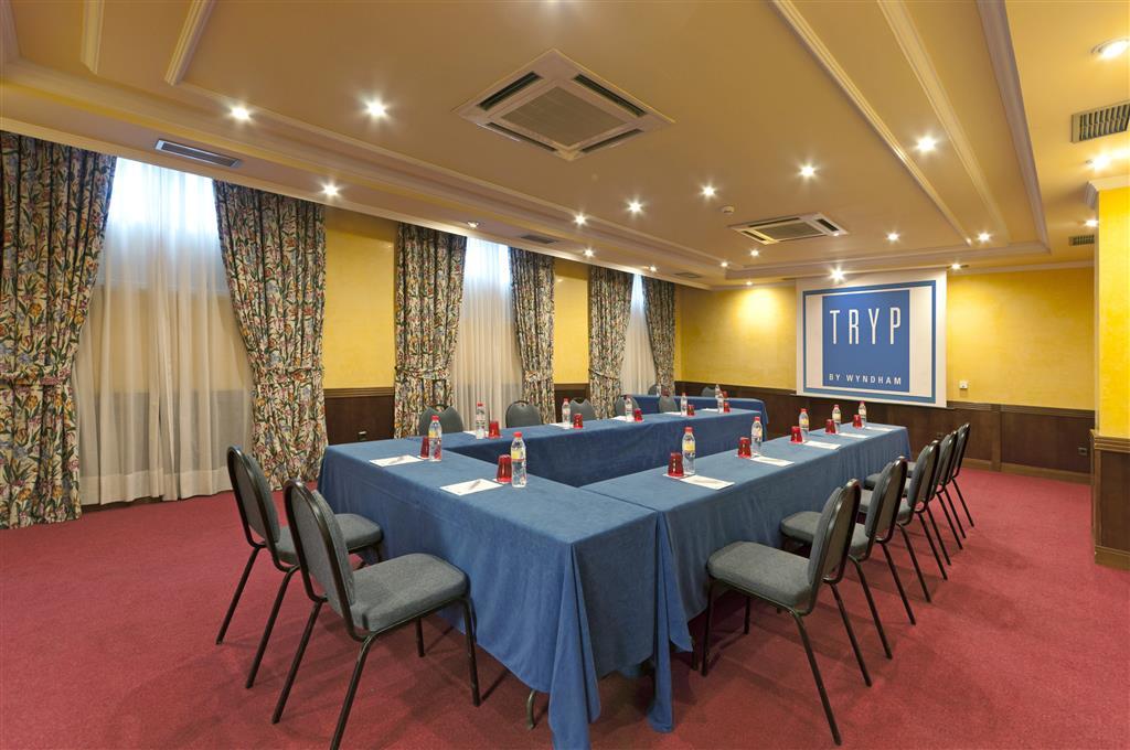 Exe Macarena Hotel